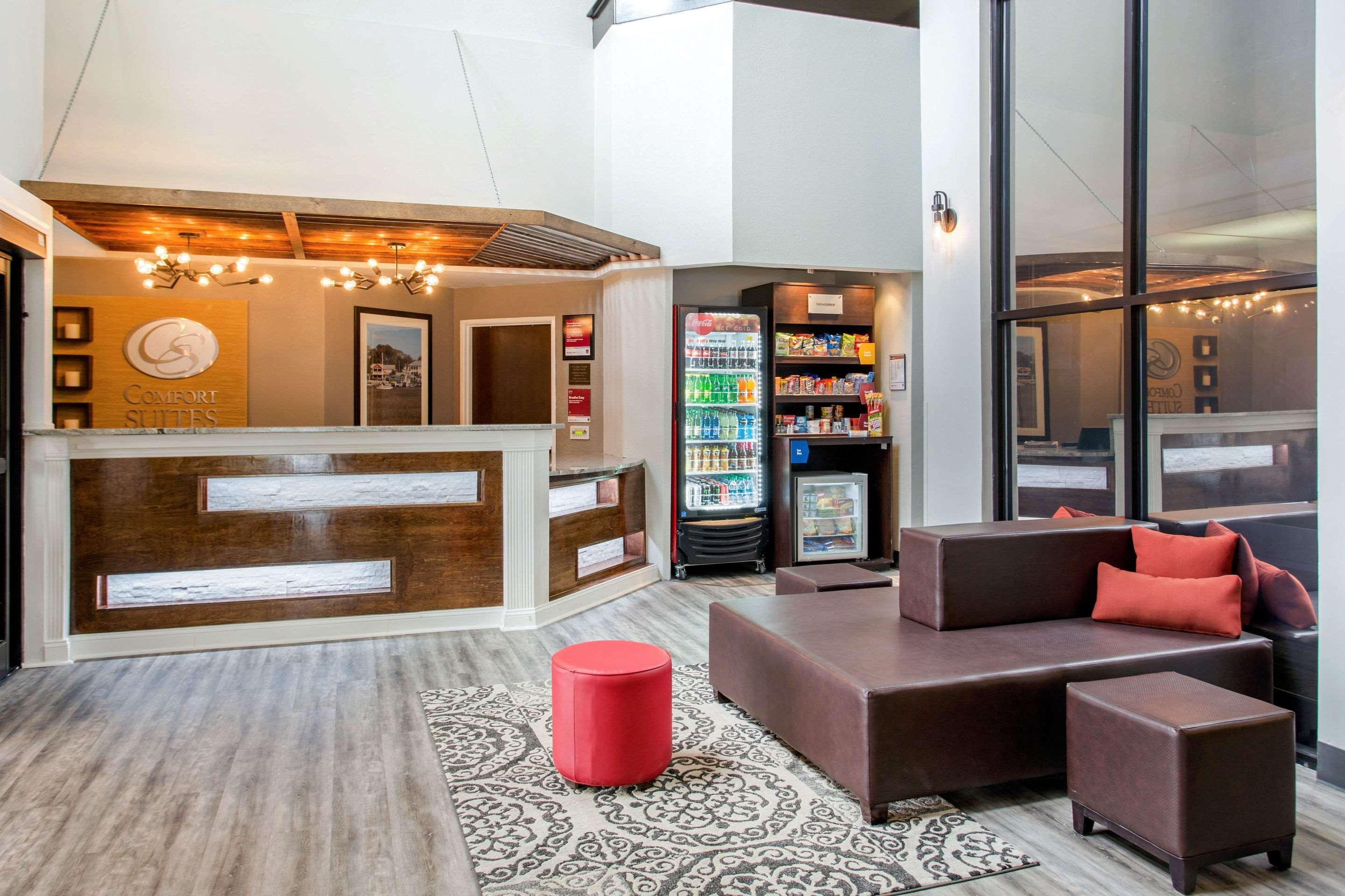 Comfort Suites Southport - Oak Island Bagian luar foto