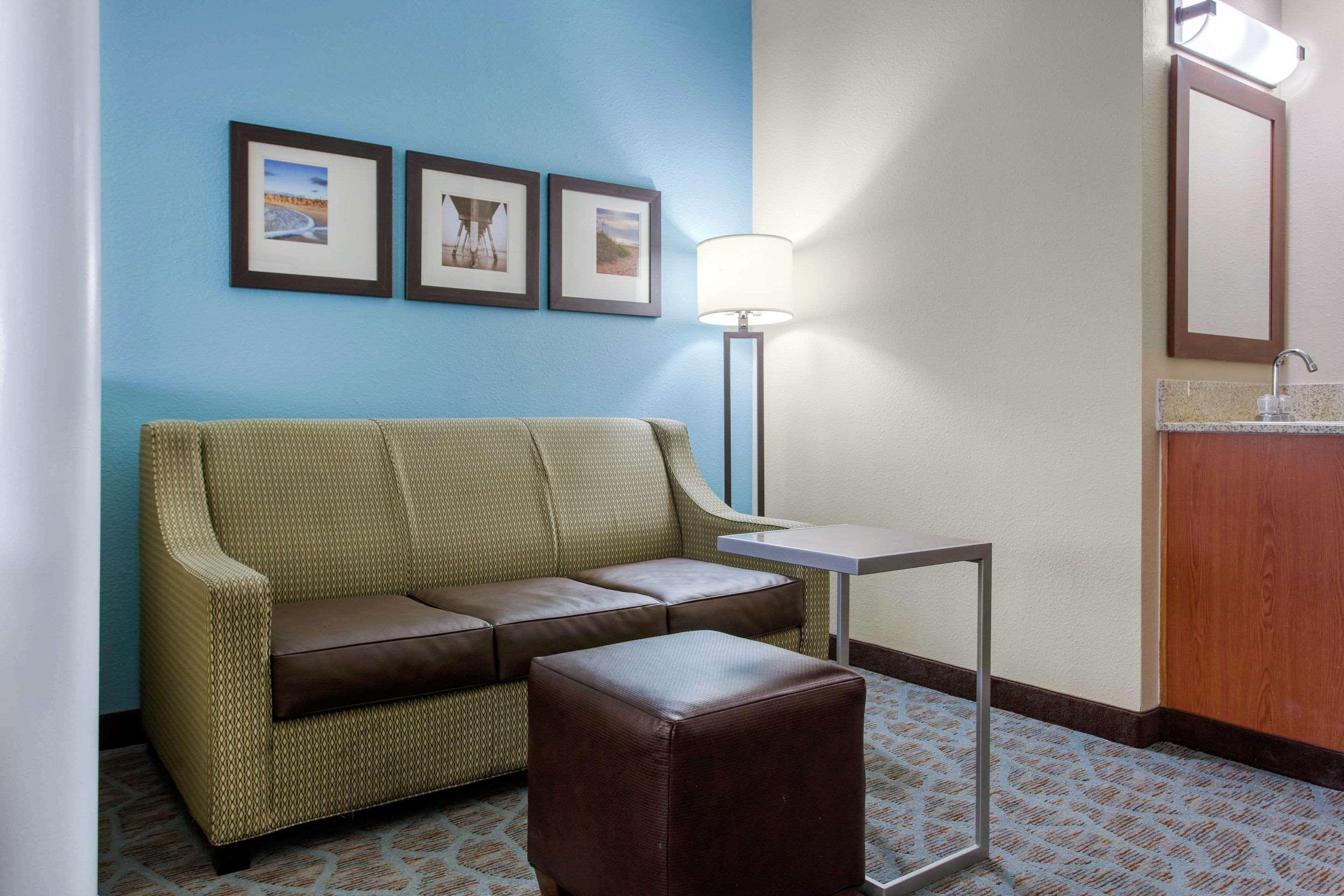 Comfort Suites Southport - Oak Island Bagian luar foto