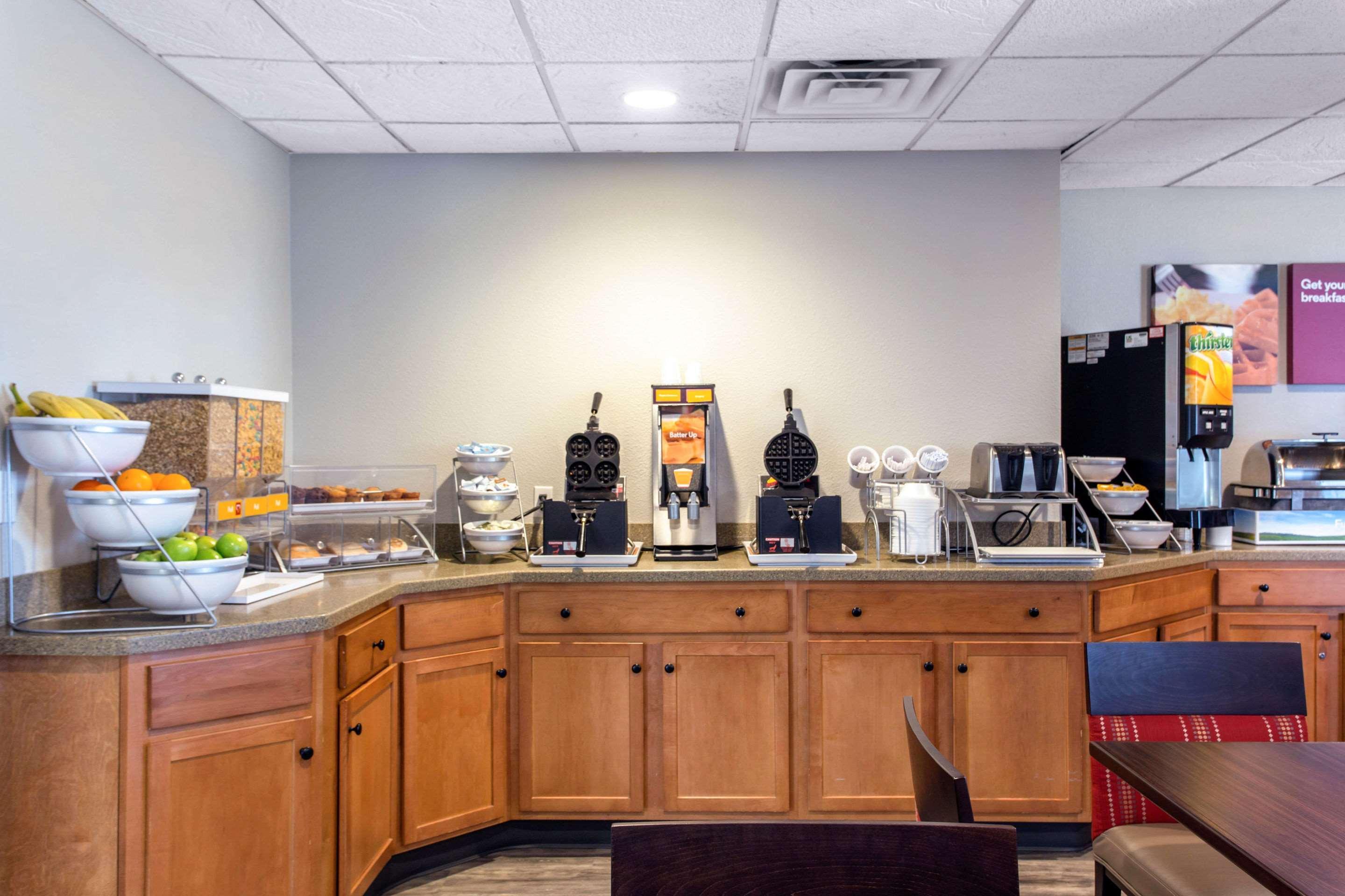 Comfort Suites Southport - Oak Island Bagian luar foto