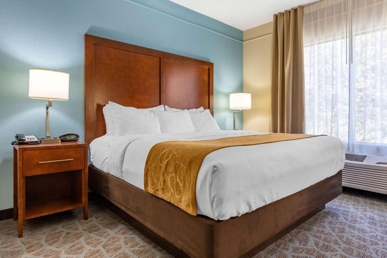 Comfort Suites Southport - Oak Island Bagian luar foto